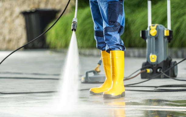 Best Commercial Pressure Washing  in Bangor, MI